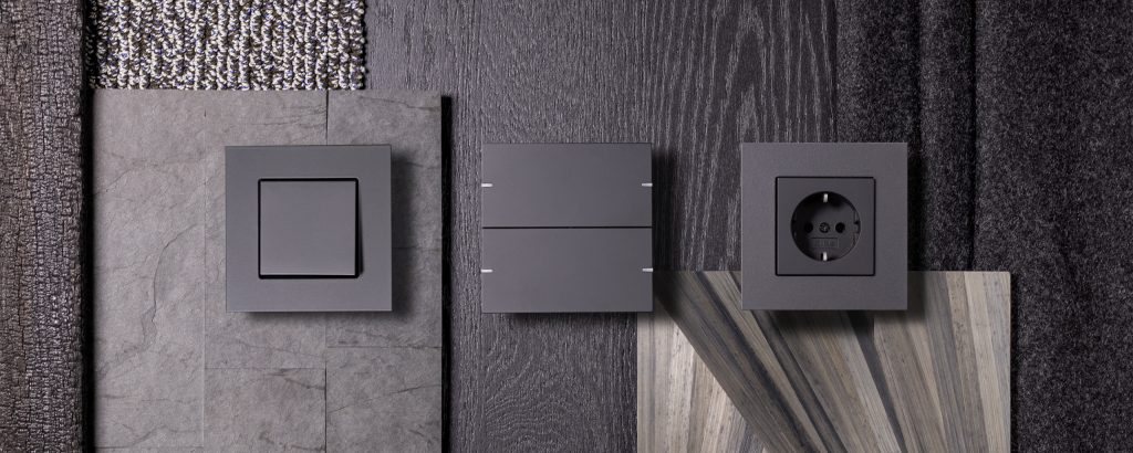 Gira pametna stikala in vtičnice